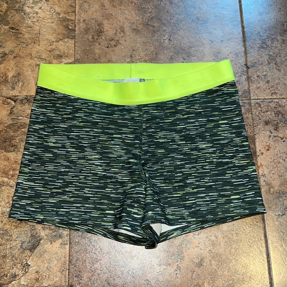 SO athletic shorts 🍃